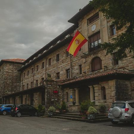 Balneario De Corconte Hotel Cabanas de Virtus Екстериор снимка