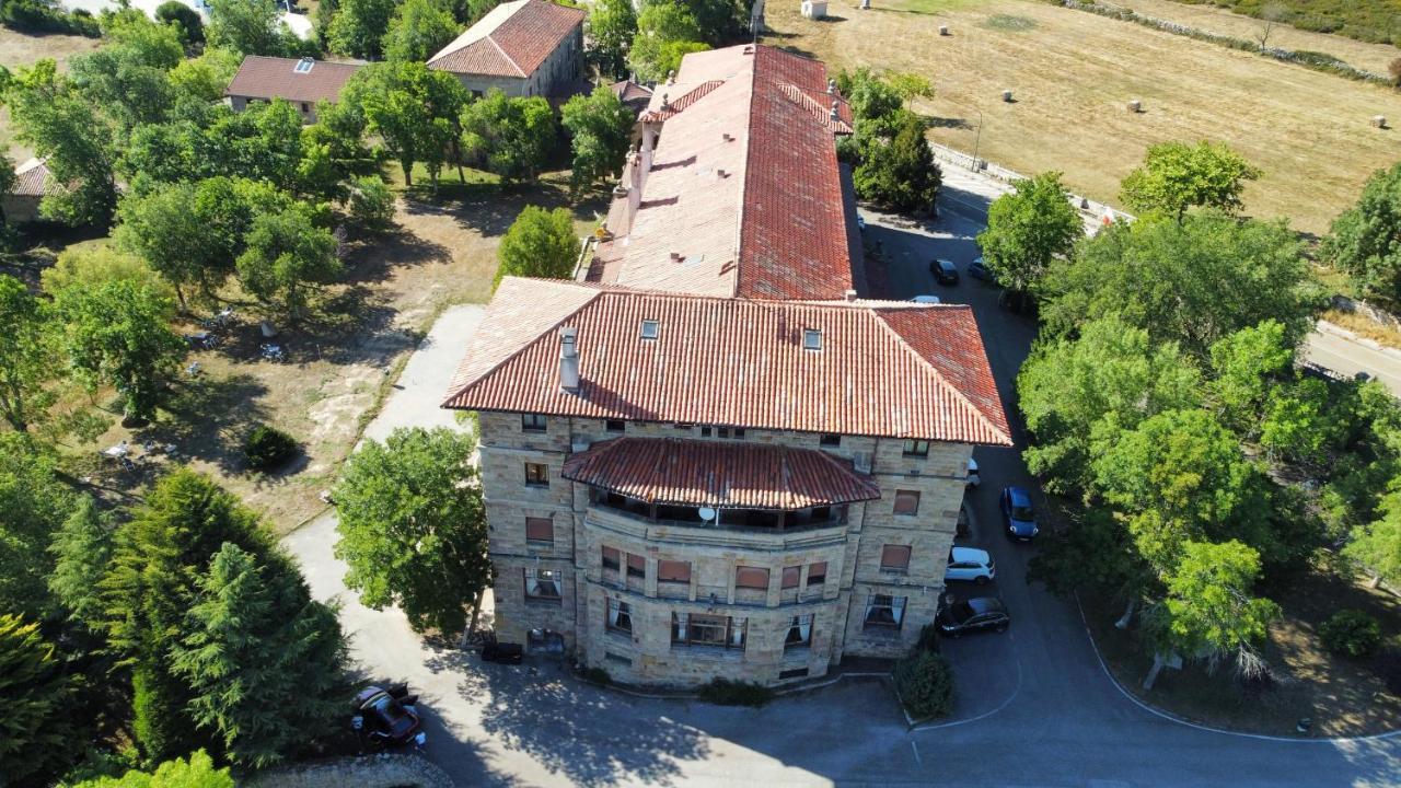 Balneario De Corconte Hotel Cabanas de Virtus Екстериор снимка