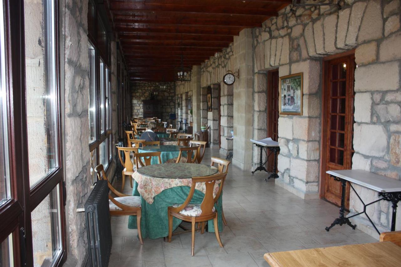 Balneario De Corconte Hotel Cabanas de Virtus Екстериор снимка